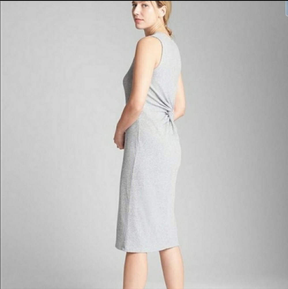 Gap Twist Back Peekaboo Dress
